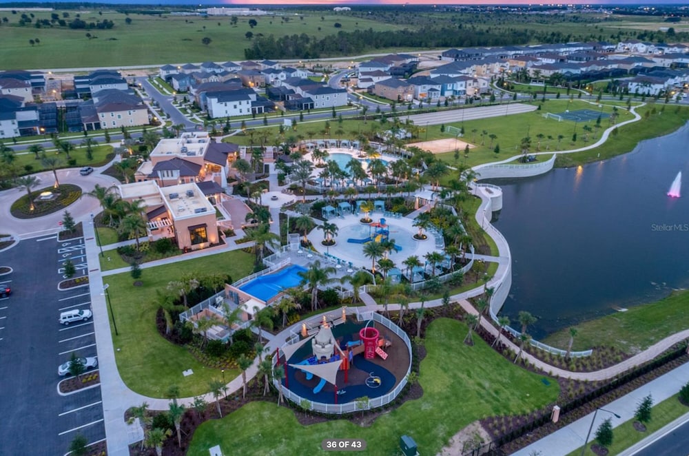Magic Kingdom House- Brand Luxury Pool Home