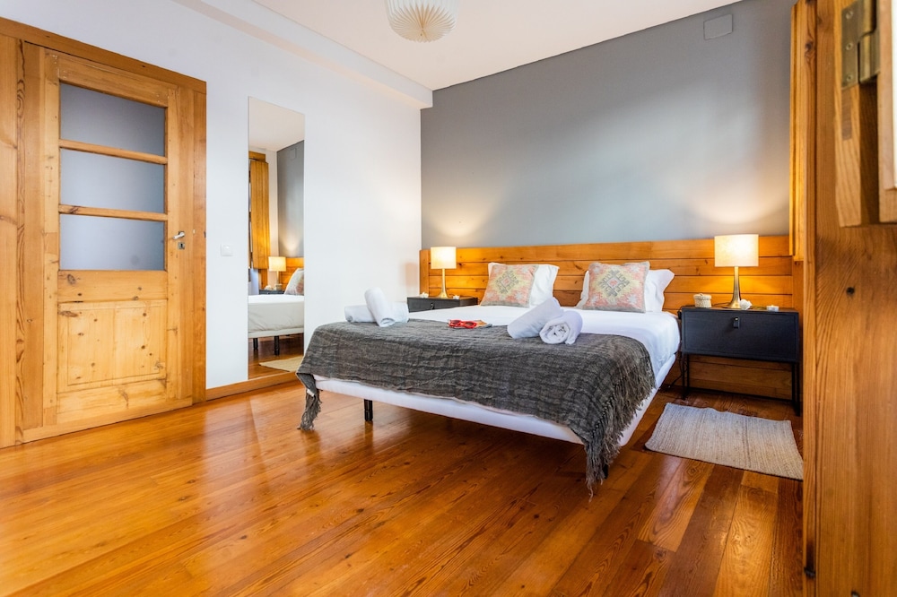 Bairro Alto Apartments by linc
