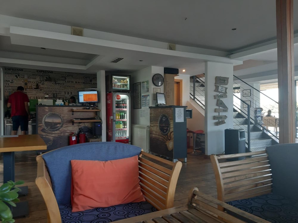 B&B Boatel Charlie view 5