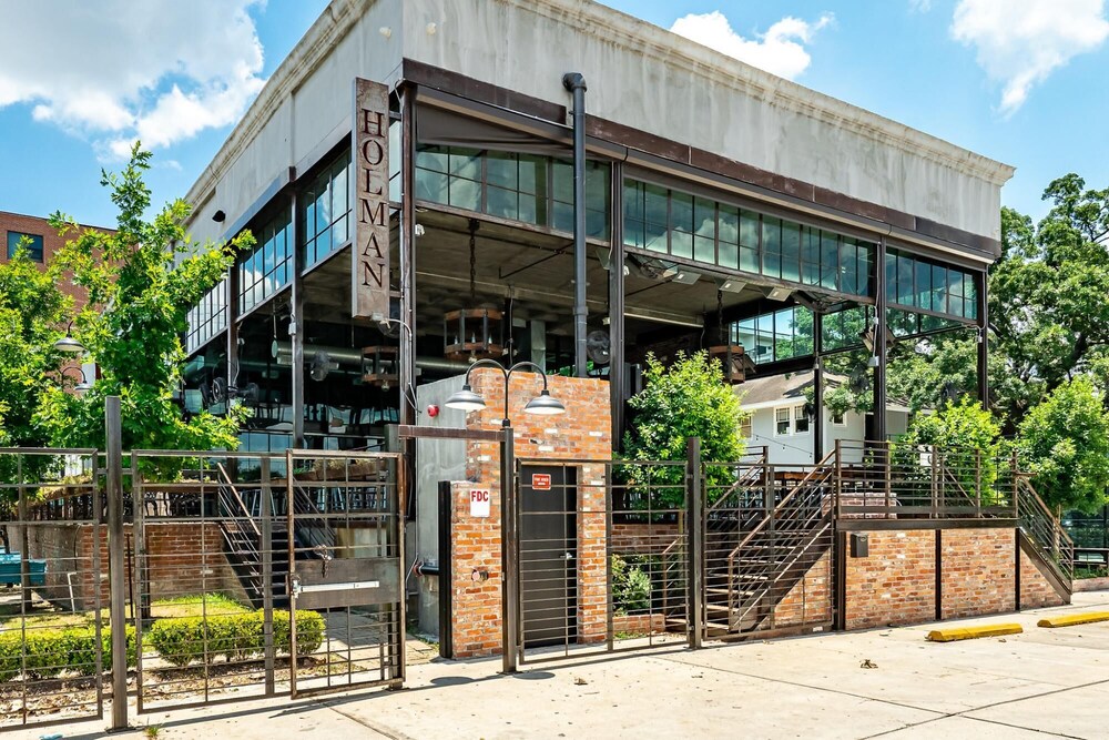 Mid Main Lofts 4414 Artsy Airy 1BR Designer Loft Midtown