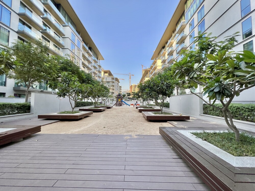 Cosmos Living Luxurious Sobha Hartland