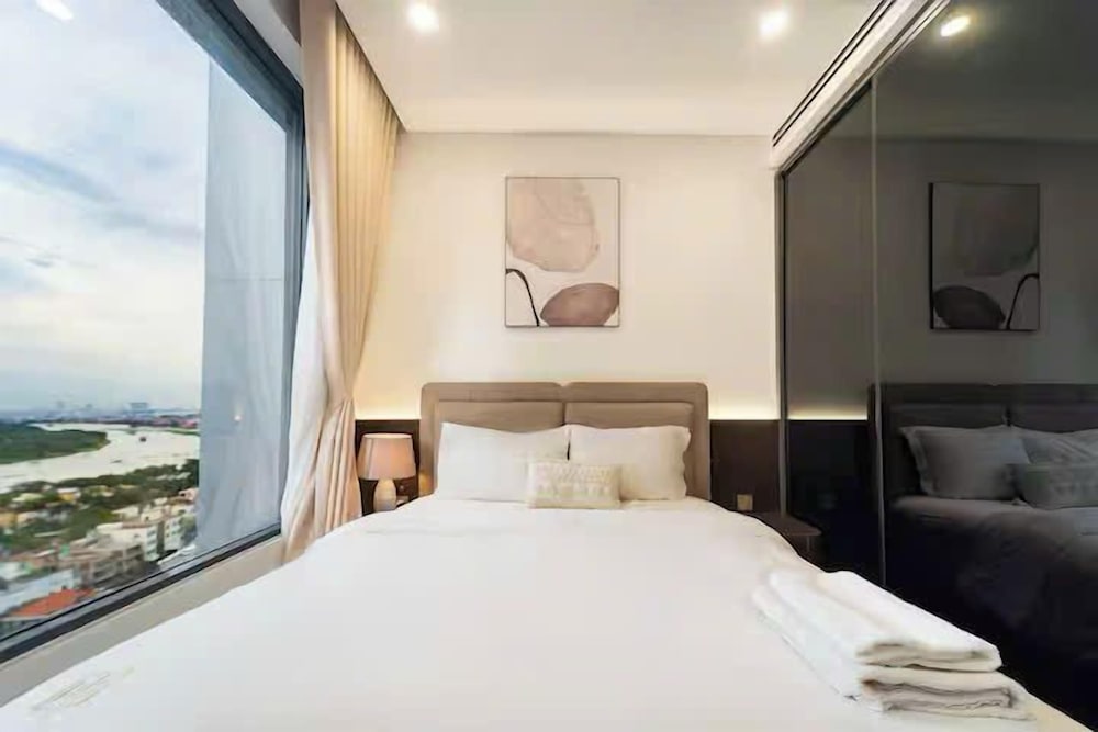 Kluxstay Lumiere Riverside Residence