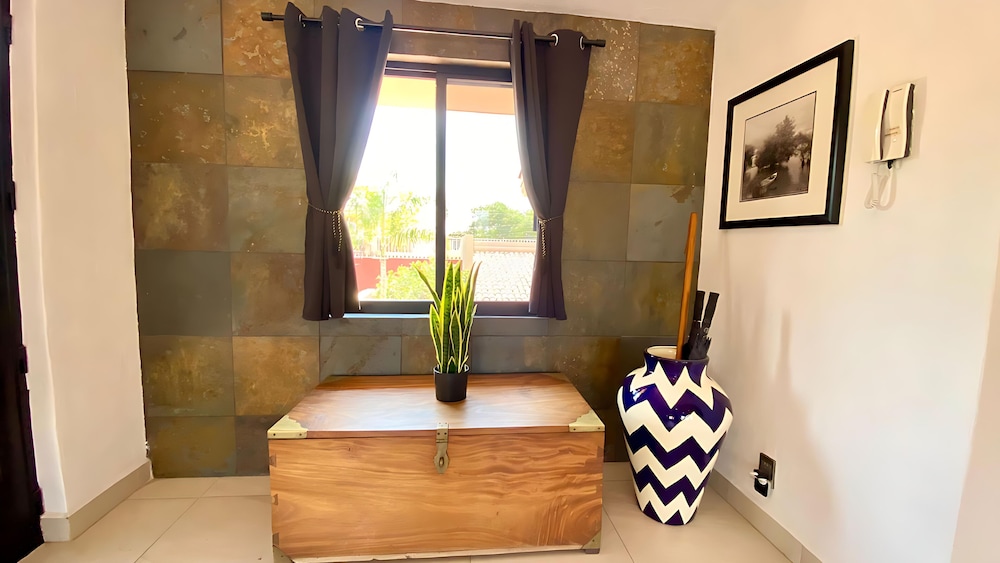 Modern 3-bedroom Retreat in Ajijic - Walk To Everything- 1 Night Rates Available