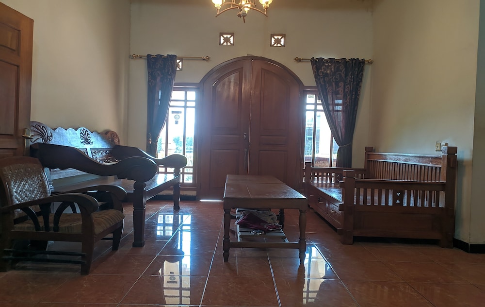 Photo 6