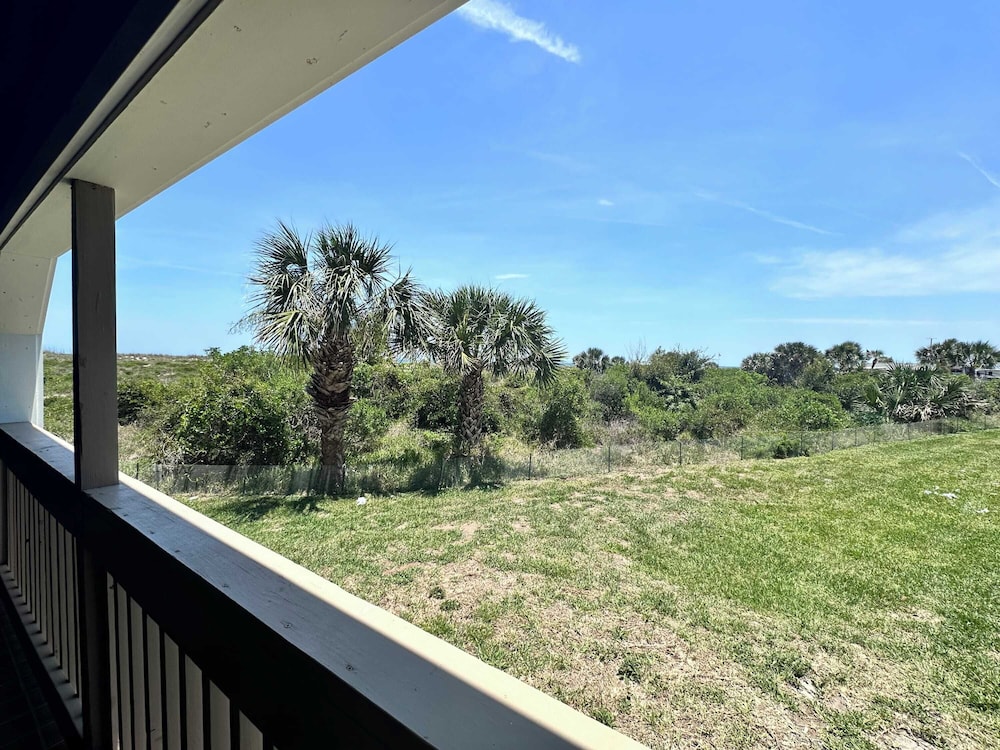 Oceanfront Elegance: Luxe Condo in St. Augustine