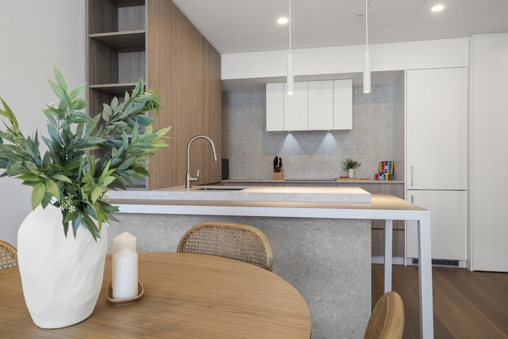 Trendy 1-bed Retreat in Fremantle With Rooftop