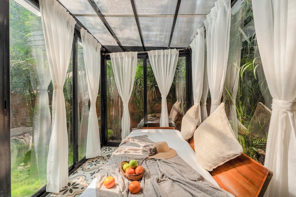 Nistula Luxury Villas and Apartments