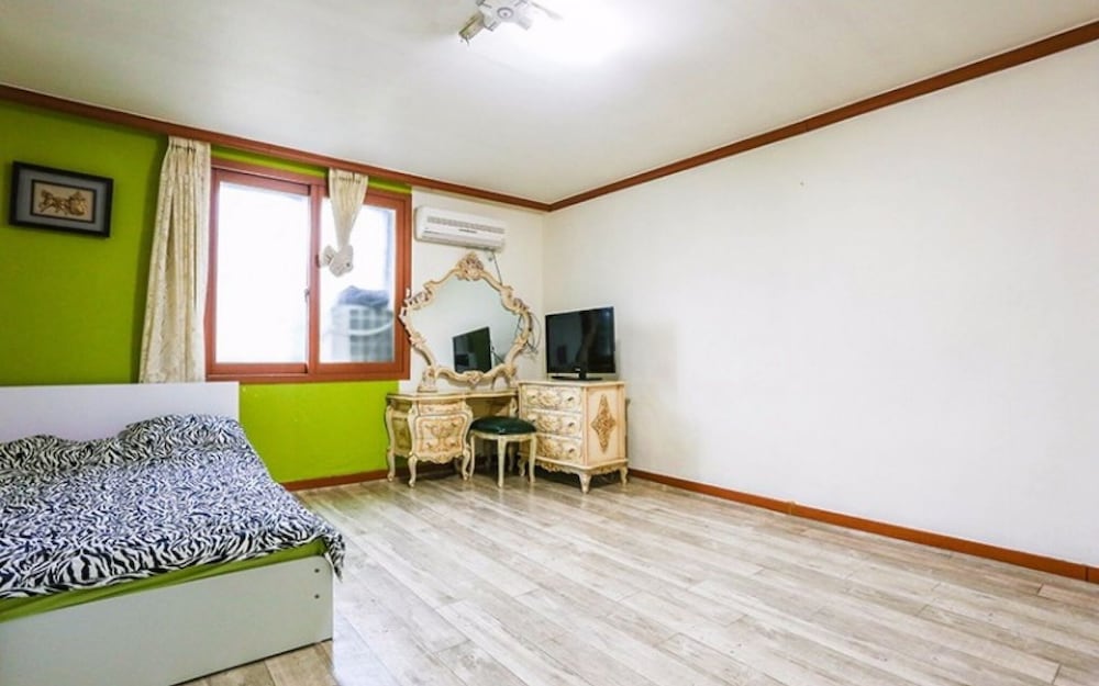 Muju Snowflower Travel Pension view 5