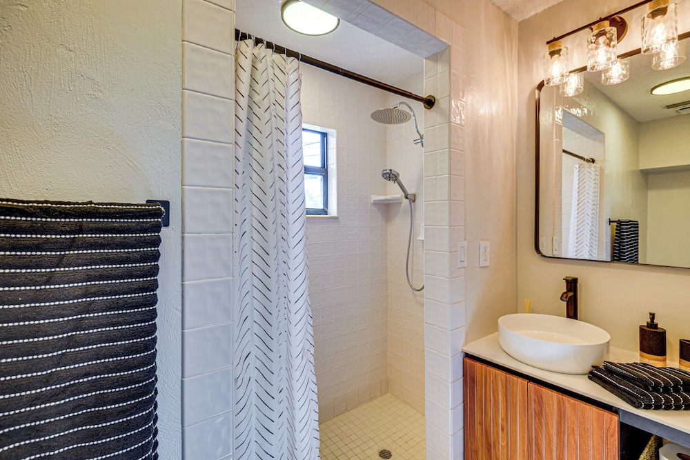 Steps to Sand! Ormond Beach Escape w/ Patio & BBQ