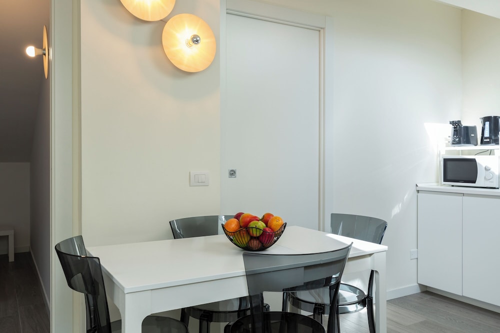 notaMi - Bright Attic M4 - 2 Bedrooms