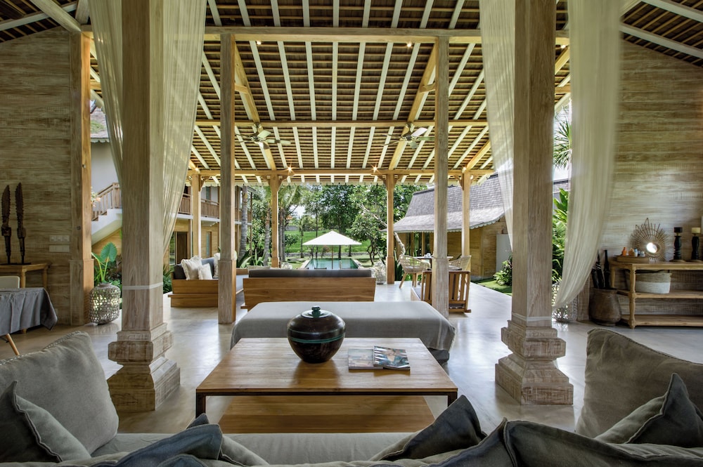 Alea Estate by Villa Finder