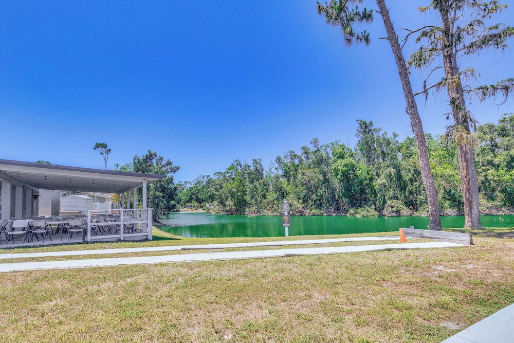 Swim, Fish & Play: Pet-friendly Gem in Fort Myers