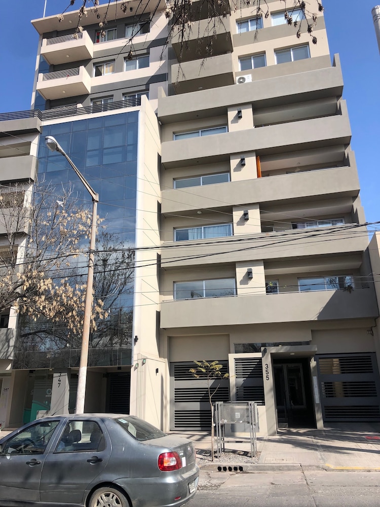 Hotel Calido y Luminoso Studio en Salta - Image 1