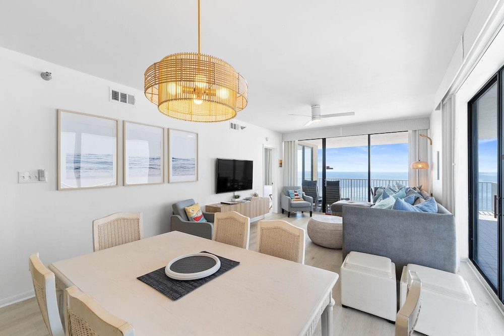 Romar Place 806