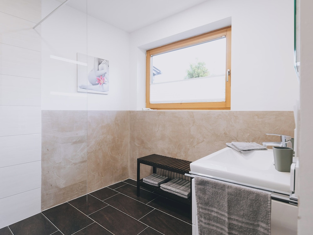 Kohlis Alpine Home by we rent