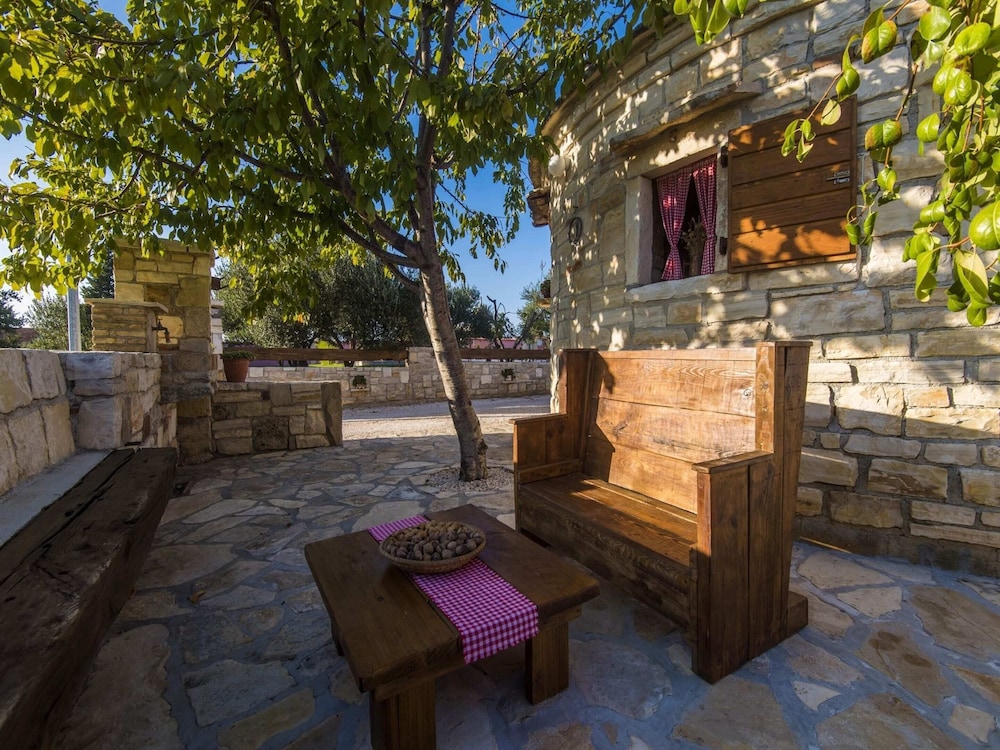 Cosy Holiday Home in Policnik With Pool view 2