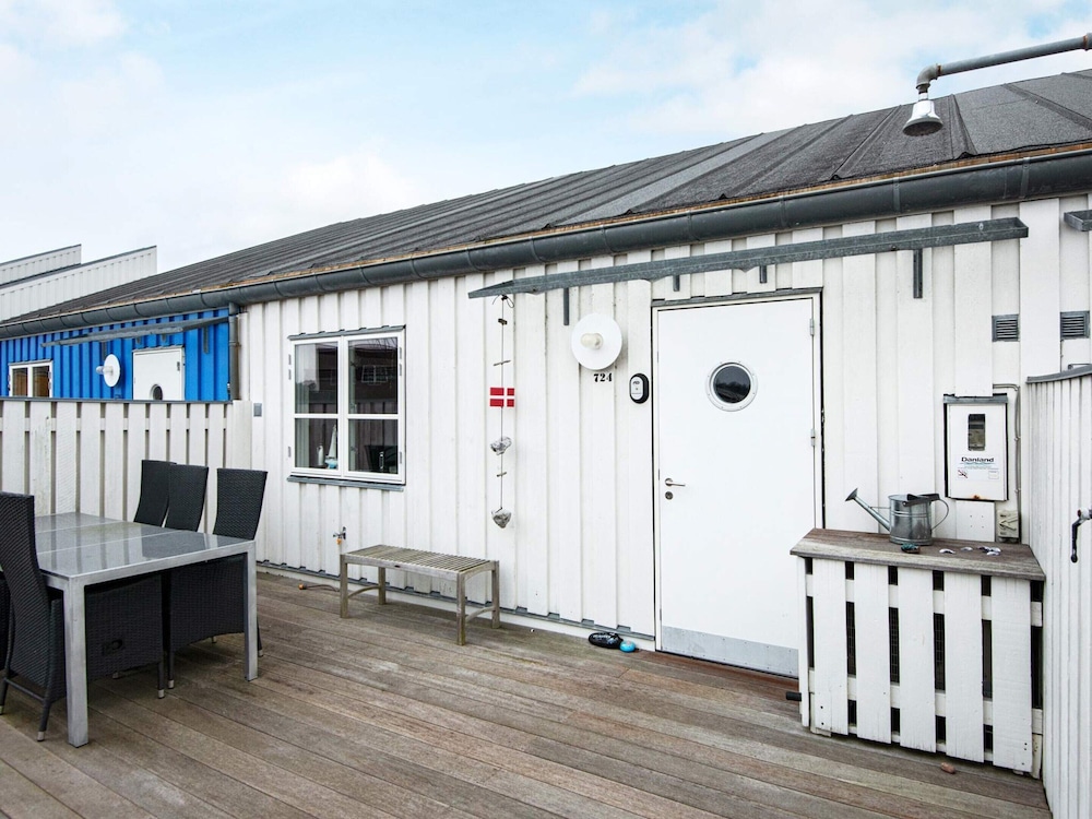 6 Person Holiday Home in Ebeltoft-by Traum