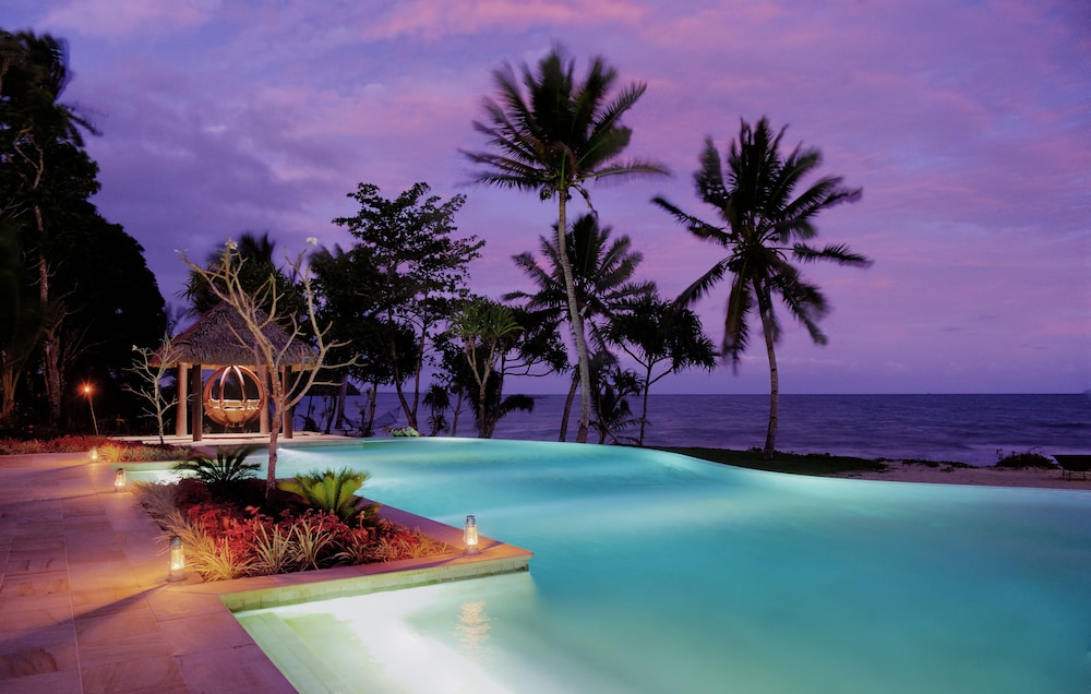 Nanuku Resort Fiji