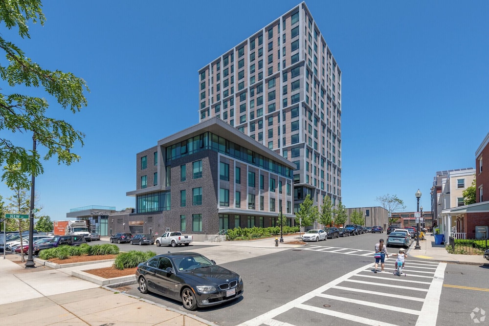 Luxury Apartments by Hyatus Downtown Boston