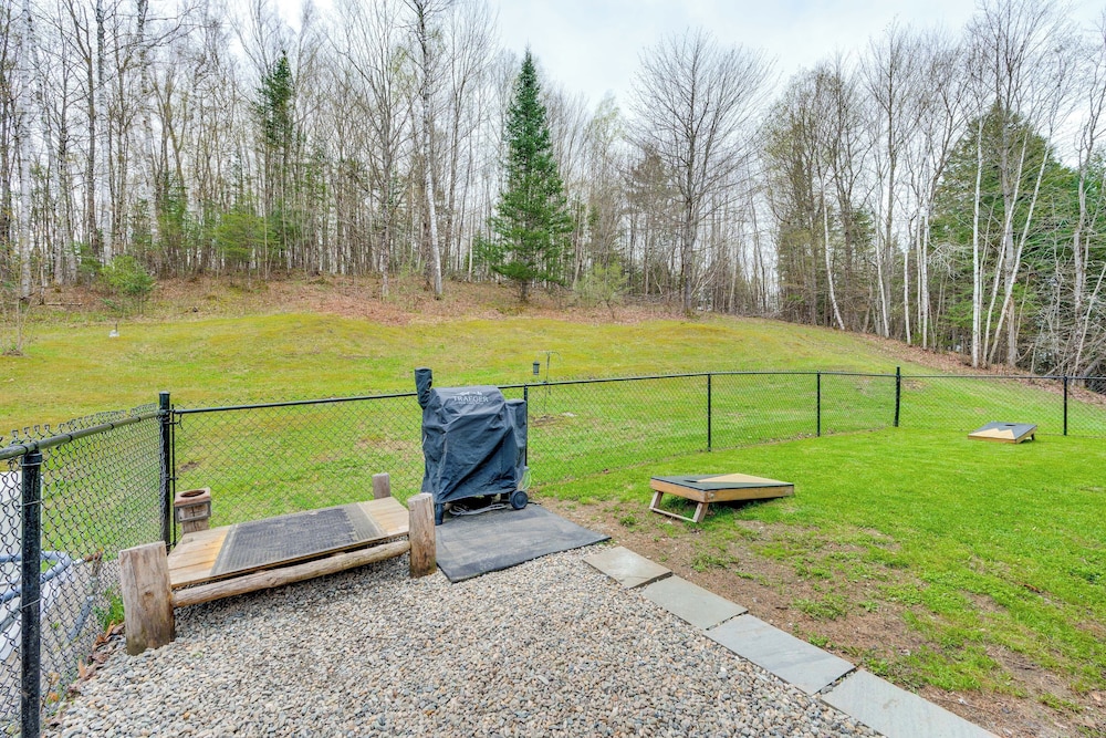 8 Mi to Kingdom Trails: Spacious Home w/ Game Room