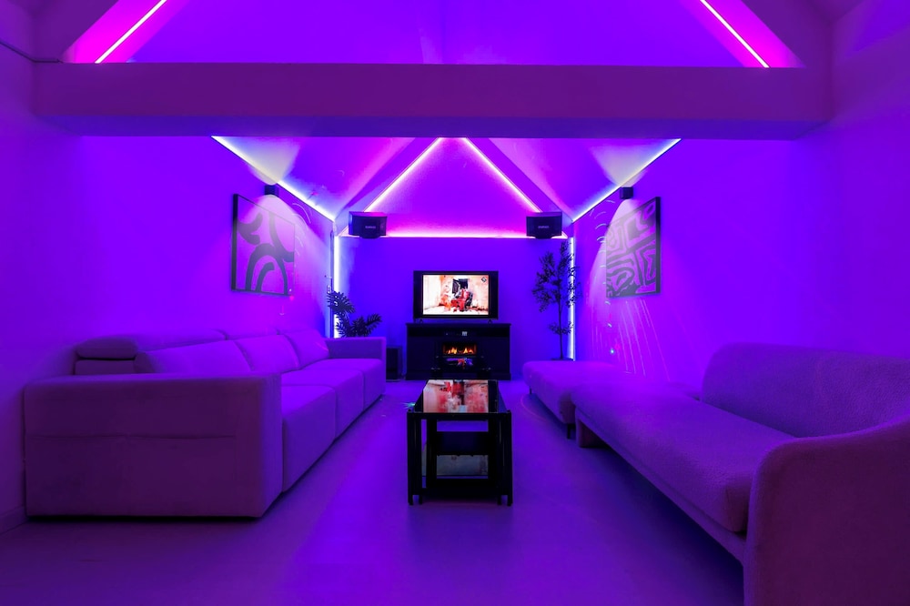 Lux white villa 9 Bedrooms