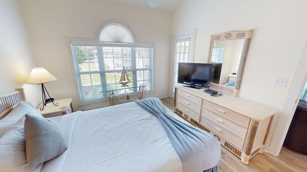 Magnolia Place 4781-304 2 Bedroom Condo
