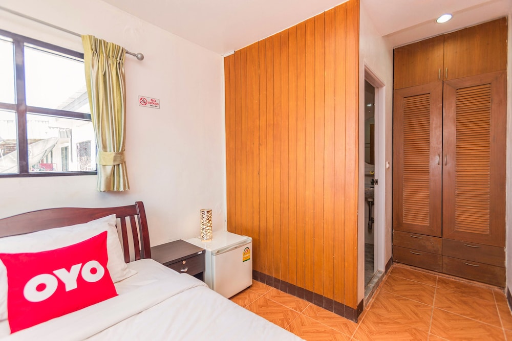 OYO 423 Baan Lucky Guesthouse