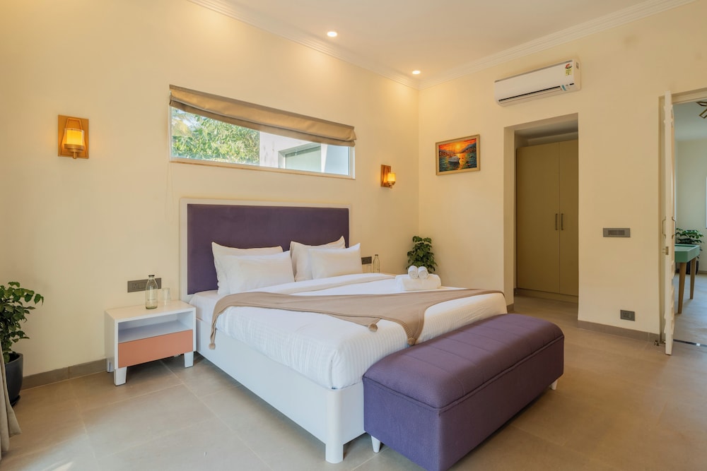 ELIVAAS Laguna Camellia | Luxe 4 BHK Villa Near Popular Beaches with Private Pool