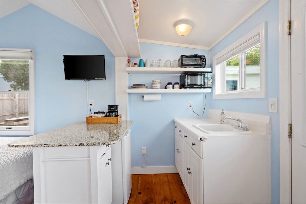 Shore Delight Studio for 2!