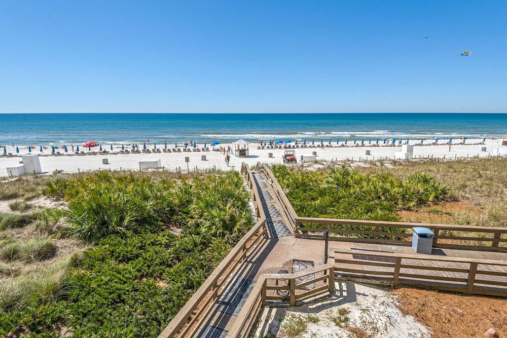Emerald Beach Resort by iTrip Panama City Beach