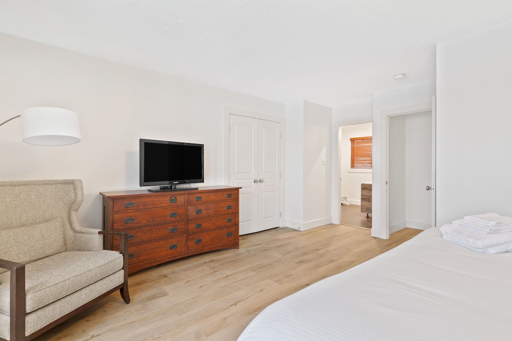 Rivergrass Condos