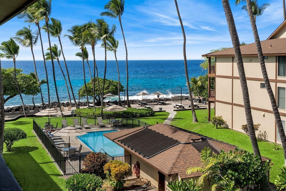 Pretty Ocean View - Top Floor - Vrkcv