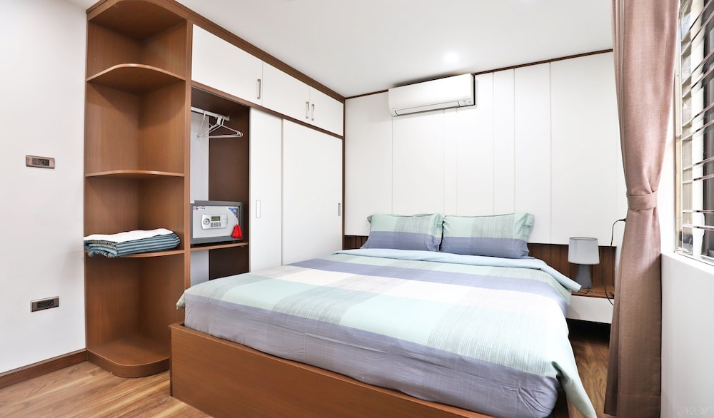 Xuan La Apartment
