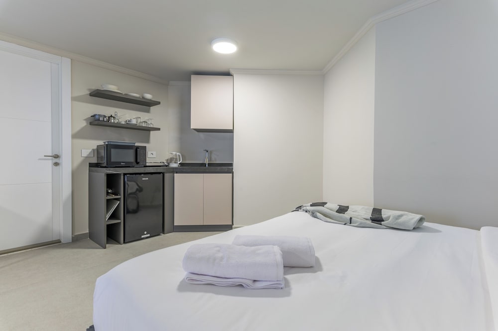 CityZen - Boutique Studios in Achrafieh