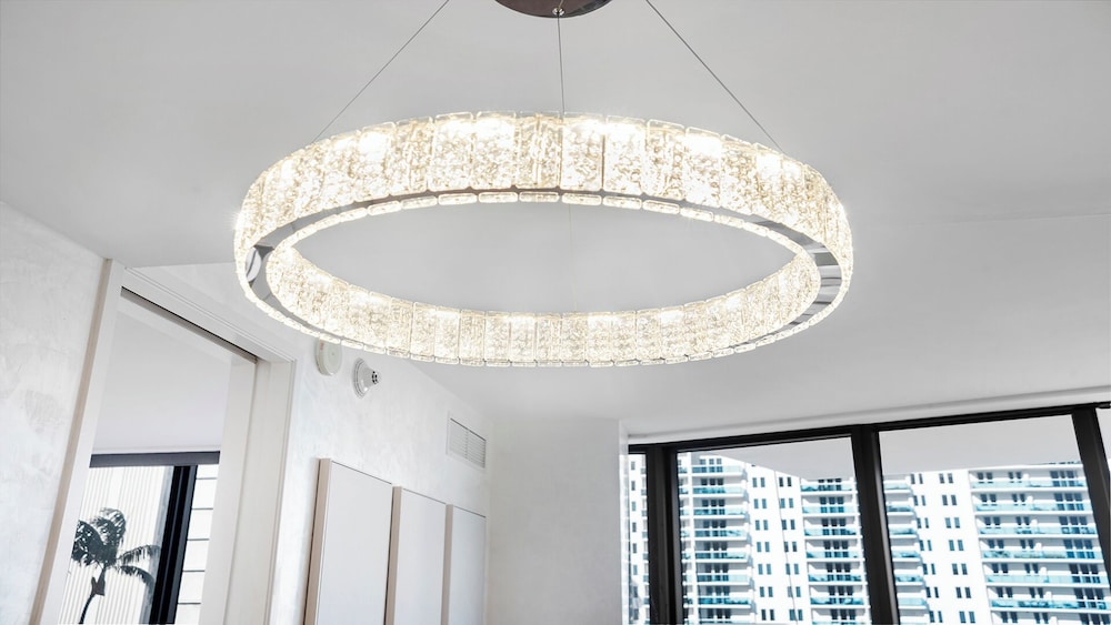 Luxury Vacation Rentals in South Beach by LRMB