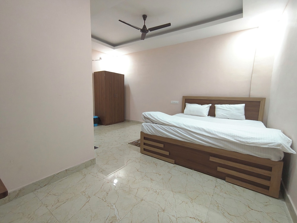 HOTEL ARDENT