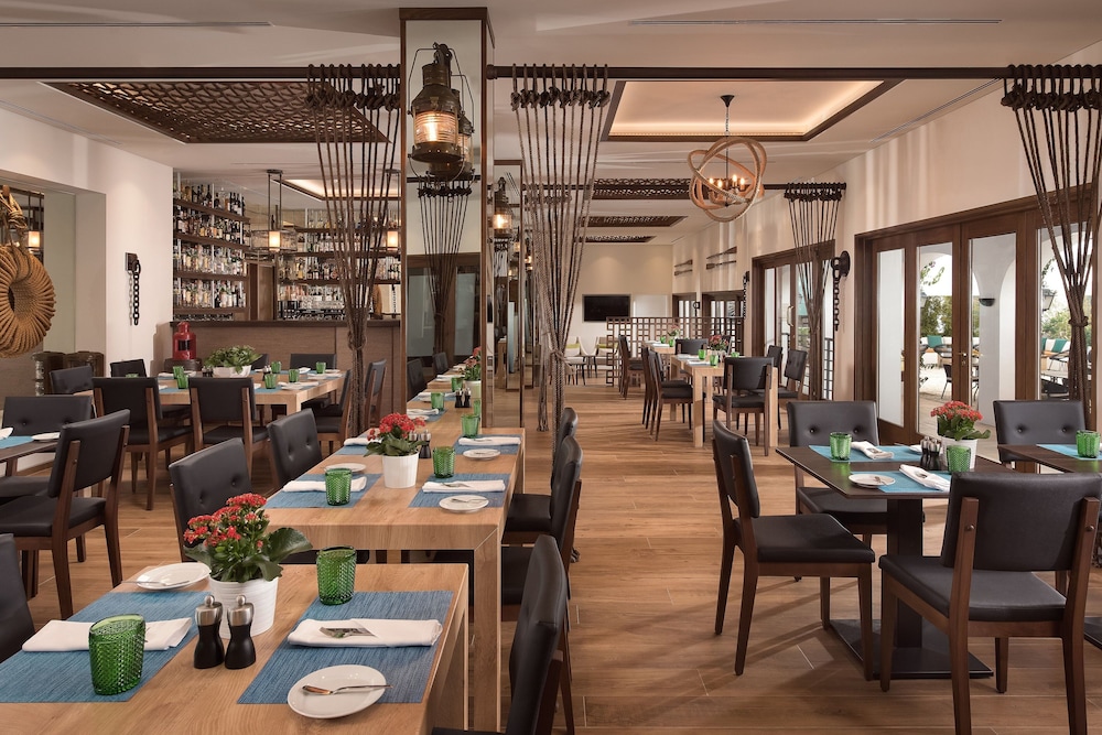 Pine Cliffs Ocean Suites, a Luxury Collection Resort & Spa