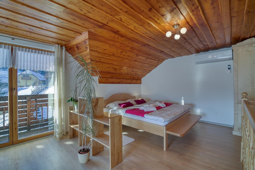 Pool Wellness Chalet Sunshine