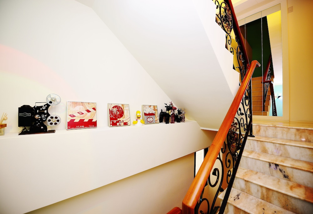 C'est La Vie No. 8 B&B