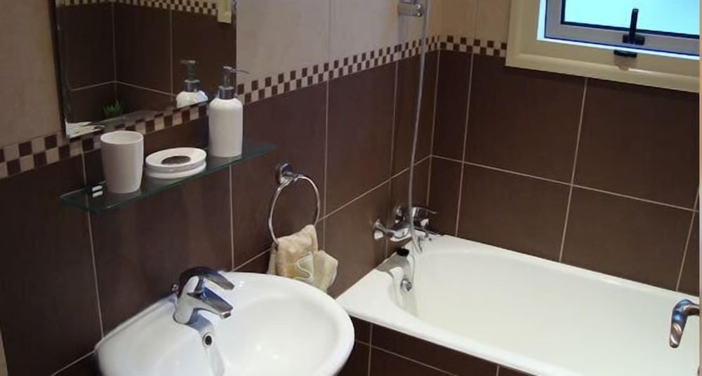 Amadora Luxury Villas
