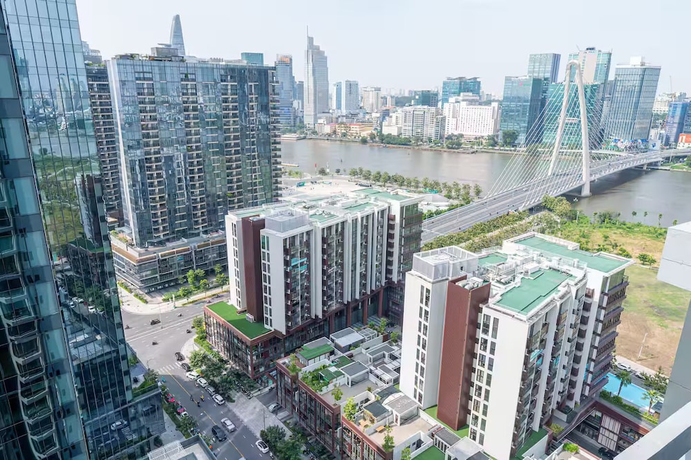 Metropole The Crest Thu Thiem Apartment