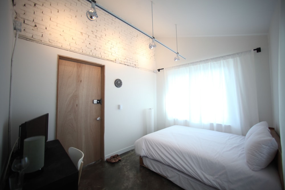 House740