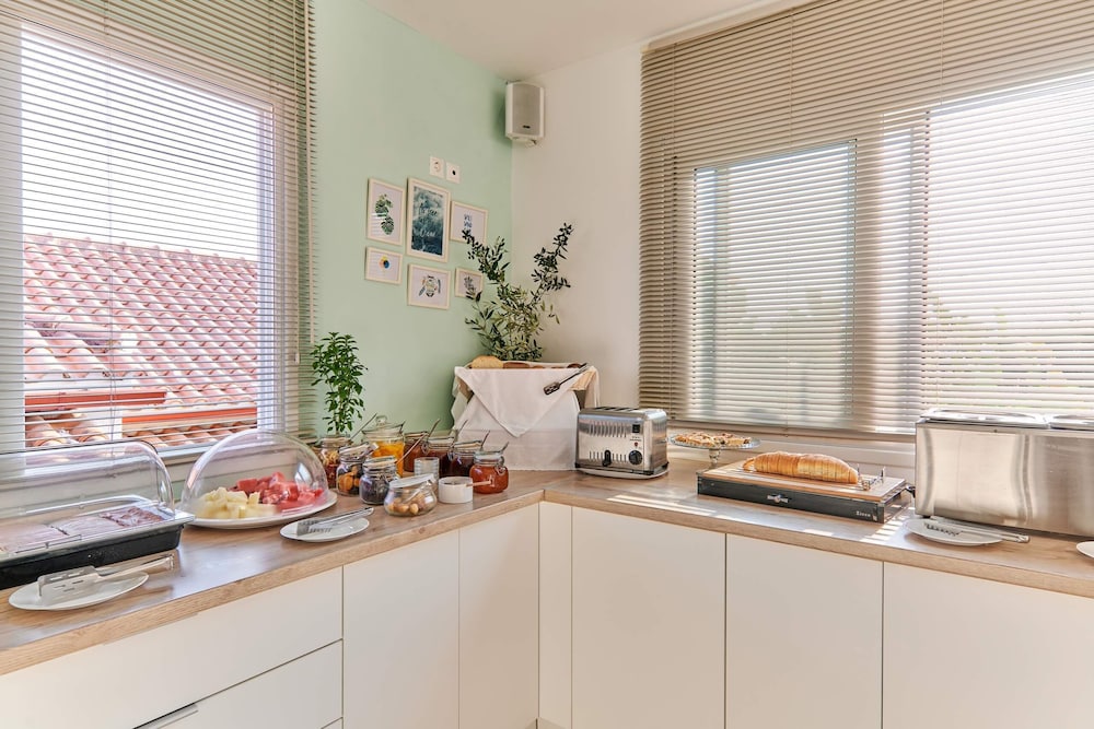 Ionian Aura Apartments