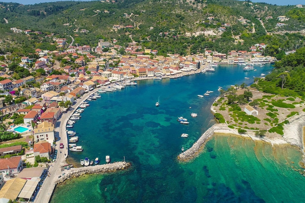 Villa Thea Antonis in Gaios view 4