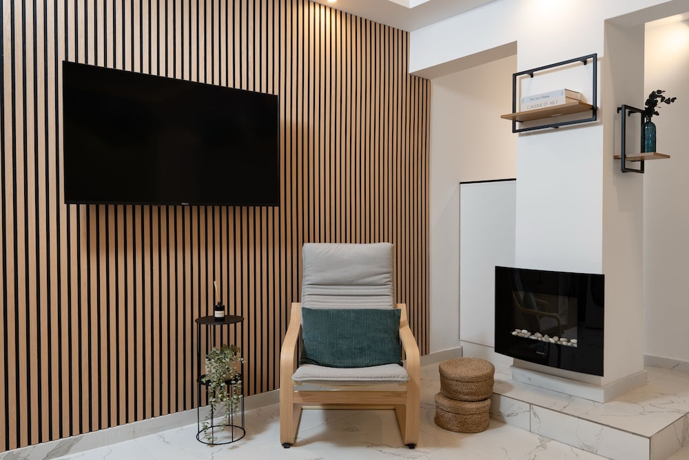 Koukaki Golden Lofts