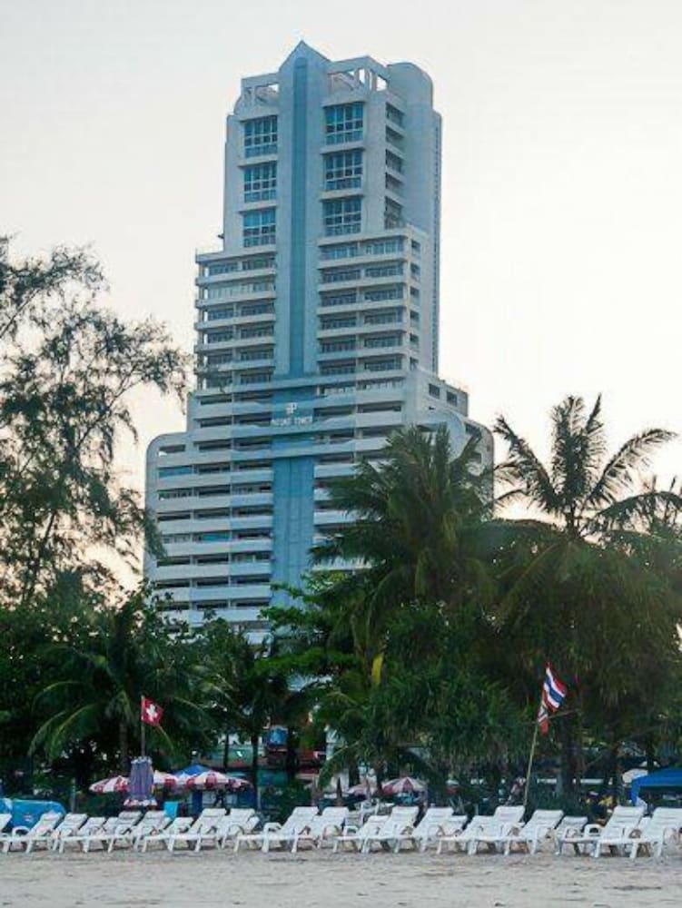 Patong Tower 1.4 Patong Beach by PHR