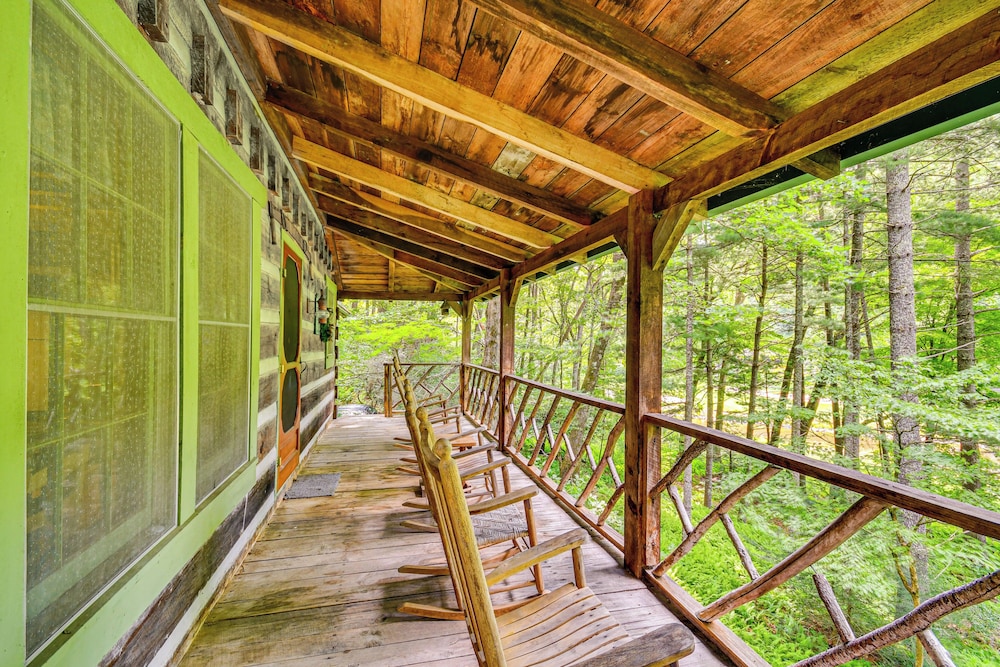 Peaceful Burnsville Cabin By South Toe River!