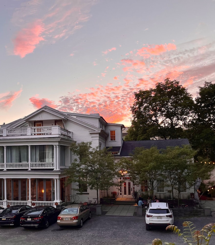 Argos Inn