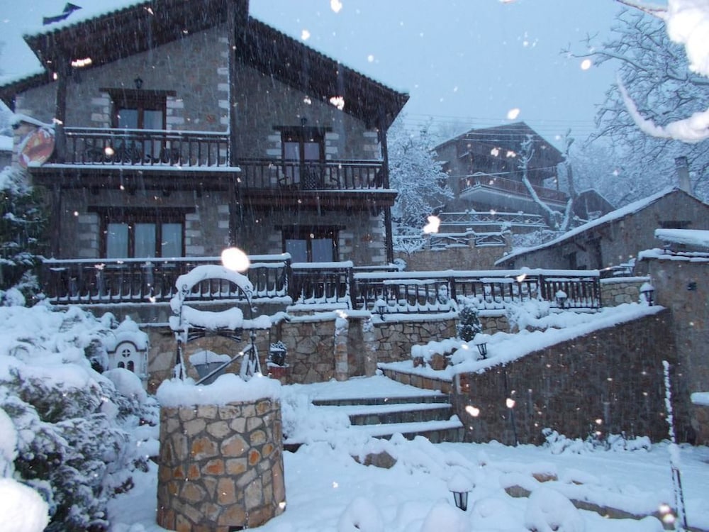 Theasis Guesthouse
