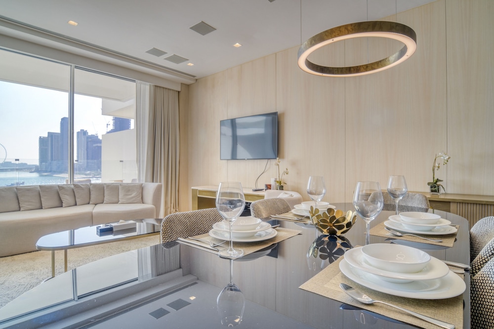 Five Palm Jumeirah Residences -Mint Stay